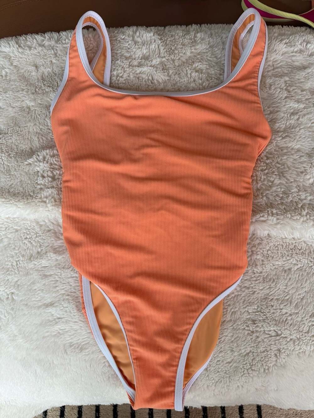 LainSnow Ocean Isle Ribbed One Piece Swimsuit in Cantaloupe -  XS - Picture 3 of 5
